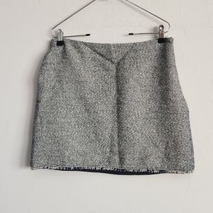 BANANA REPUBLIC Women’s White And Blue Career Work Tweed Skirt Size 10 Raw Hem.